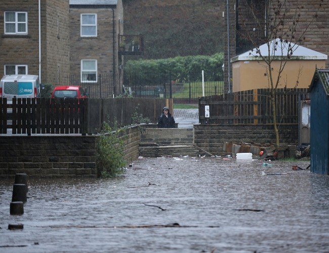 Britanya Noel'de sele teslim oldu 8