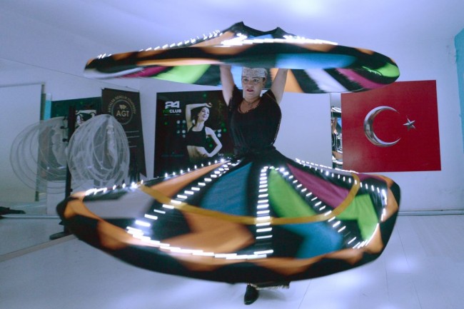 Türkiye'nin tek kadın tennure dansçısı Elif Şimşek 13