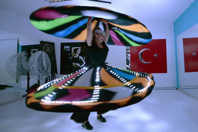 Türkiye'nin tek kadın tennure dansçısı Elif Şimşek 14