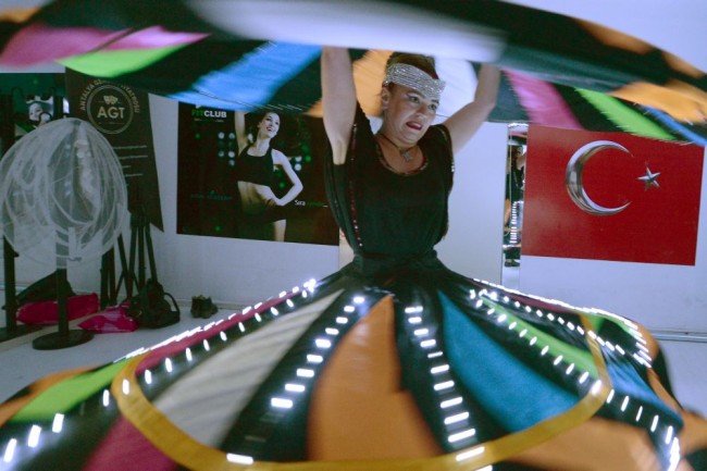 Türkiye'nin tek kadın tennure dansçısı Elif Şimşek 15