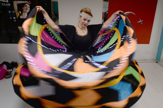 Türkiye'nin tek kadın tennure dansçısı Elif Şimşek 16