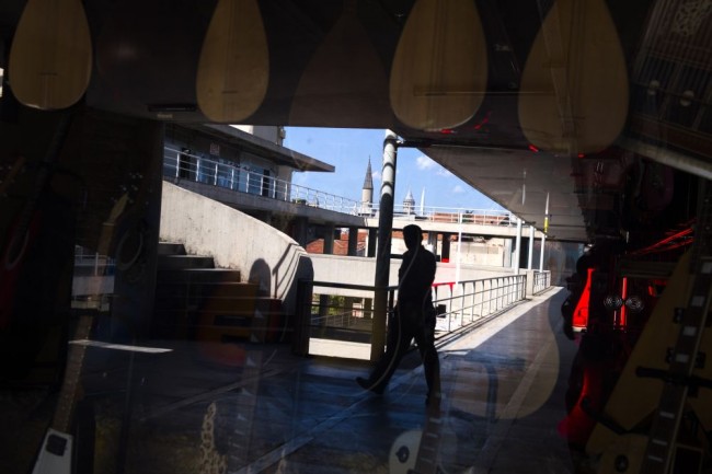 Unkapanı Plakçılar Çarşısı'nda in cin top atıyor 2