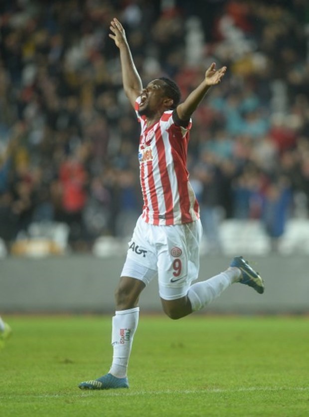 Rıdvan Dilmen ve Güntekin Onay'ın altın 11'i 12