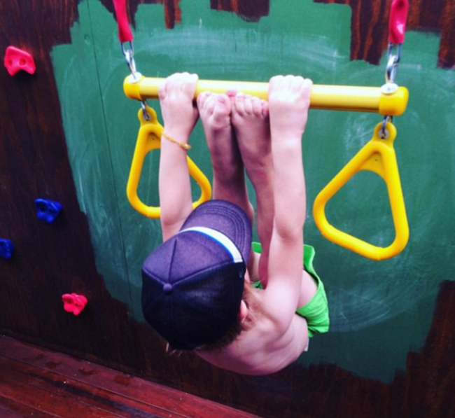 Henüz üç yaşında ve tam bir fitnes manyağı 4