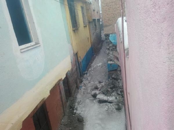 Sur'u harabeye çevirip kaçtılar 31