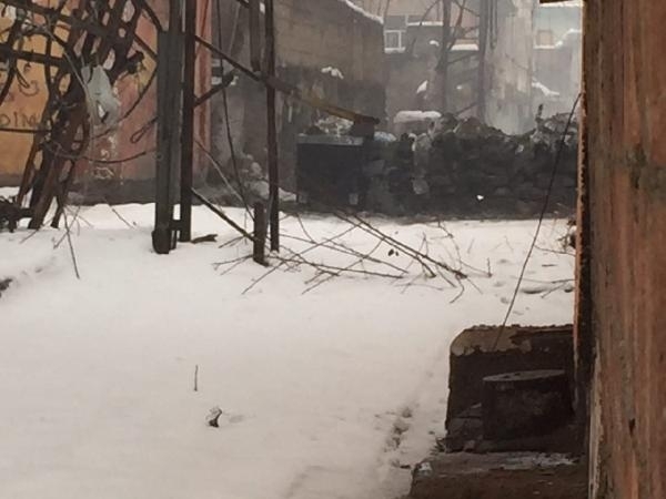 Sur'u harabeye çevirip kaçtılar 21