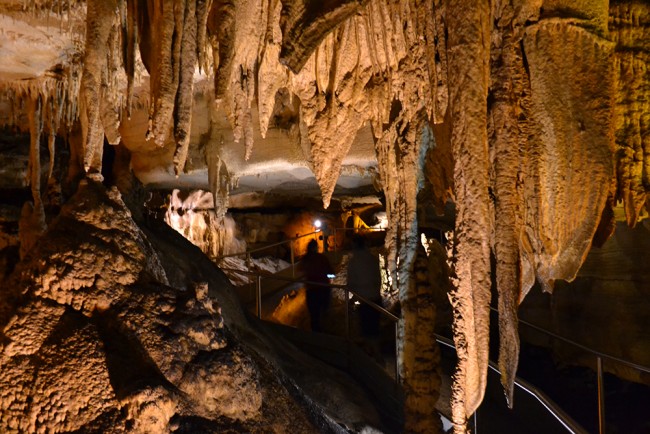 Dünyanın en büyük mağarası 8