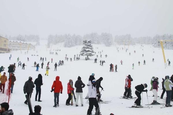 Uludağ'da kar kalınlığı 95 cm oldu turistler akın etti 9