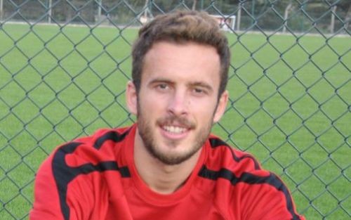 Erken yaşlarda kalp kriziyle üzen ünlüler 4