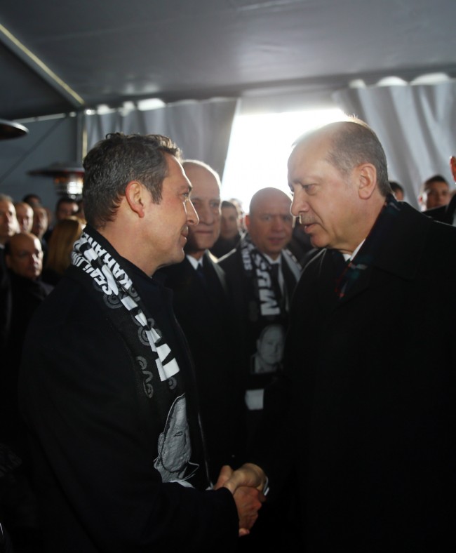 Mustafa Koç çelenklerle uğurlandı 12