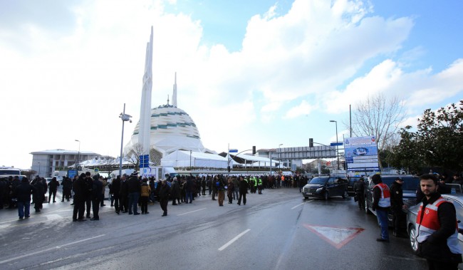 Mustafa Koç çelenklerle uğurlandı 21