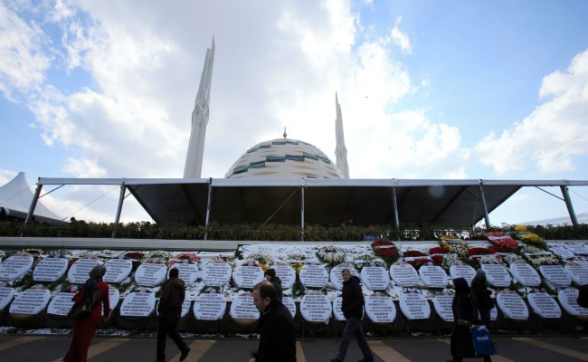 Mustafa Koç çelenklerle uğurlandı 24