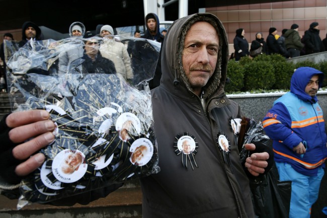 Mustafa Koç çelenklerle uğurlandı 3