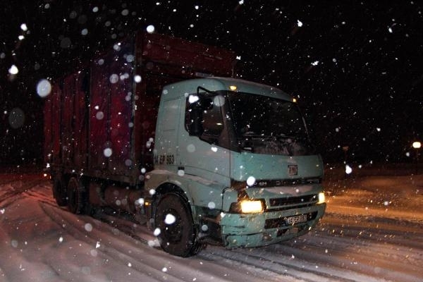 Bolu Dağı'nda kar ve tipi ulaşımı durdurdu 4
