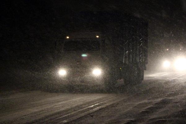 Bolu Dağı'nda kar ve tipi ulaşımı durdurdu 3