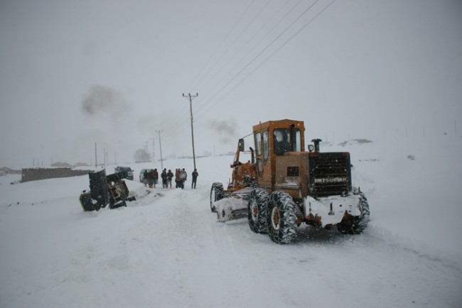 Kepçe deviren kar 8