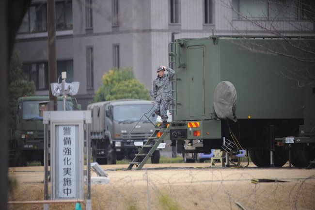 Japonya, Bakanlık binasına Patriot füzesi yerleştirdi 7
