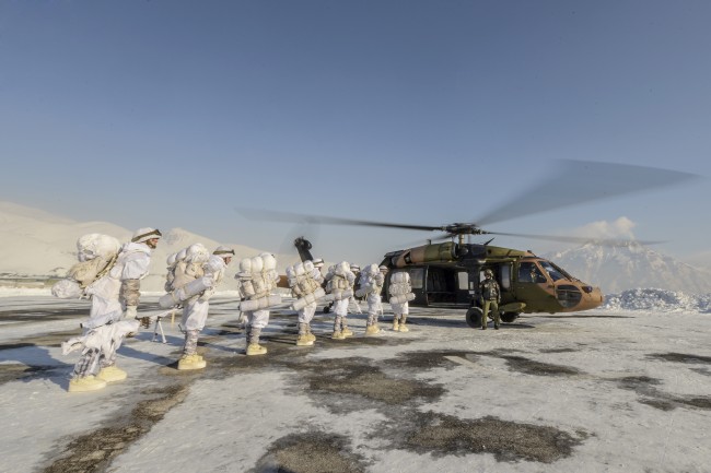 Hakkari'de komando eğitiminden nefes kesen kareler 4