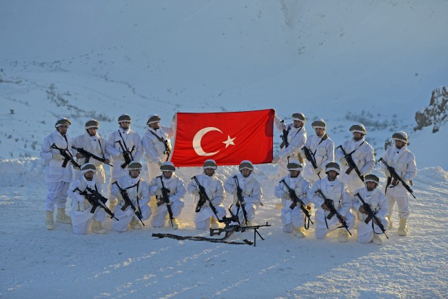Hakkari'de komando eğitiminden nefes kesen kareler 13