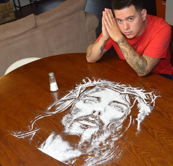 Tuzdan portreler şaşkına çeviriyor 12