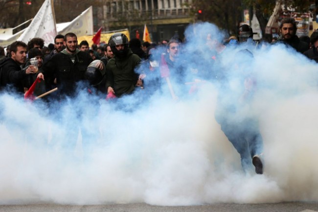 Yunanistan'da 'grev ateşi' 13