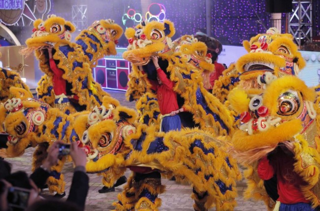 Çin yeni yılında çılgın kutlamalar 13