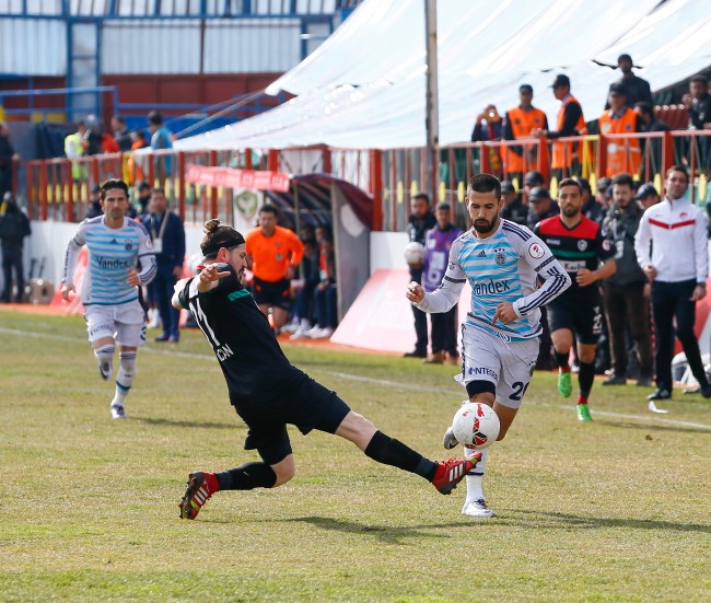 Diyarbakır'da tarihi gün 19