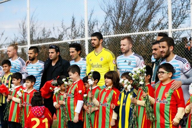 Diyarbakır'da tarihi gün 25