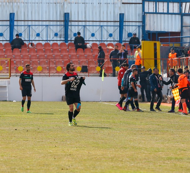 Diyarbakır'da tarihi gün 18