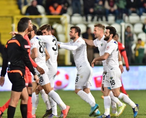 Fotoğraflarla Akhisar Bld-Galatasaray maçı 2