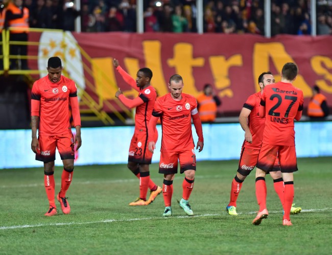 Fotoğraflarla Akhisar Bld-Galatasaray maçı 17