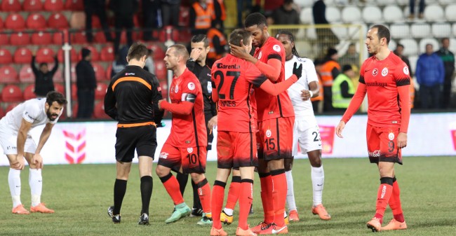 Fotoğraflarla Akhisar Bld-Galatasaray maçı 21