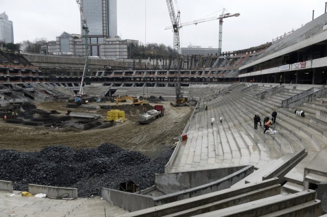 Vodafone Arena yükseliyor 10