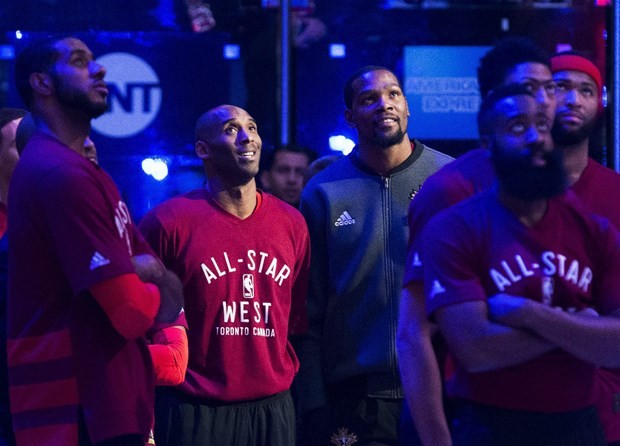 Efsane resmen veda etti 16