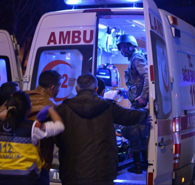 Ankara'da terör gecesi 8