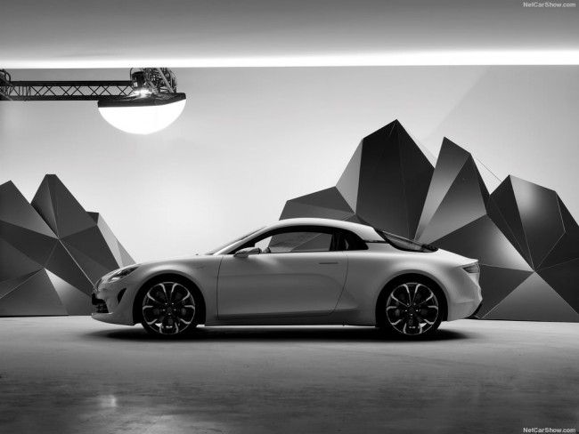 Renault, Alpine Vision'u tanıttı 15