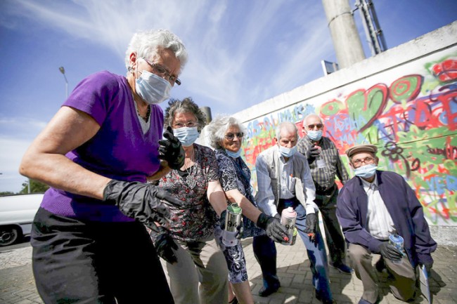 Grafitici babaanne çeteleri Portekiz sokaklarında! 5