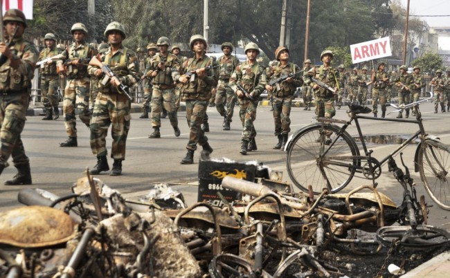 Hindistan'da kast ve su protestoları: 10 ölü 4