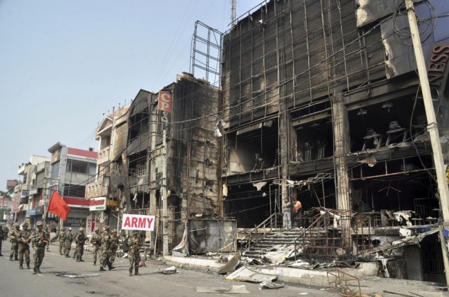 Hindistan'da kast ve su protestoları: 10 ölü 6