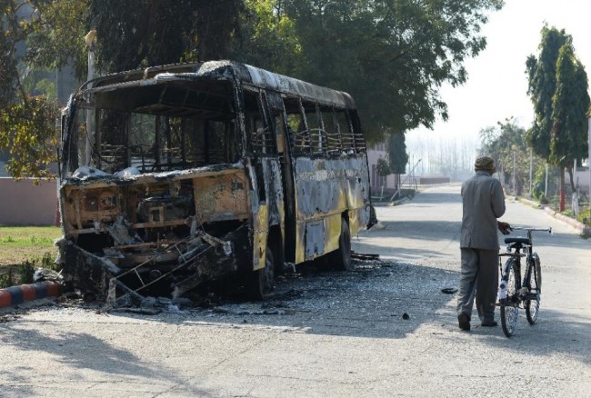 Hindistan'da kast ve su protestoları: 10 ölü 8