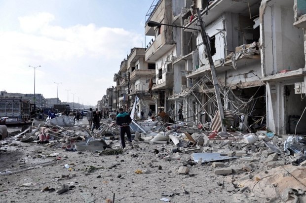 Suriye'de bombalı araç eylemleri: 100 ölü 11