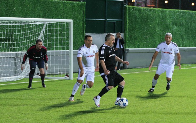 Efsaneler sahaya indi 9