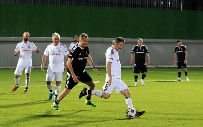 Efsaneler sahaya indi 4