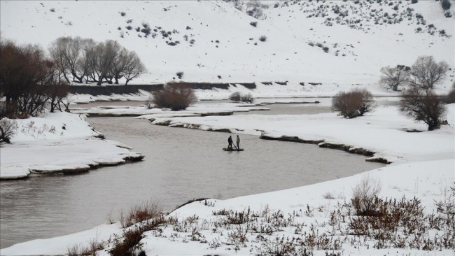 Aras Nehri'nde sezonun ilk balık avı 8