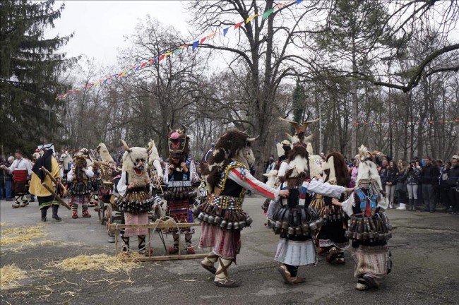 Bulgaristan'da bir antikçağ geleneği: "Kukerlandia" 3