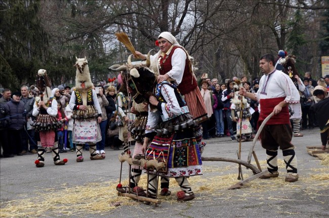 Bulgaristan'da bir antikçağ geleneği: "Kukerlandia" 4