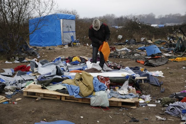 Fransa'da sığınmacı kampı alev alev 25