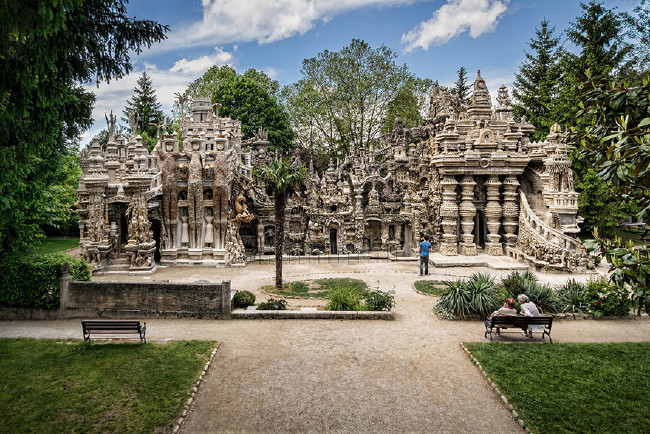 Fransız postacı 33 yıl boyunca topladığı çakıl taşlarından saray yaptı! 5