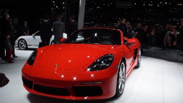 86. Cenevre Otomobil Fuarı'na büyük ilgi 7