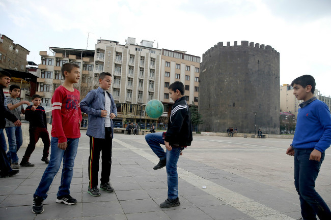 Sur'da hayat aslına döndü 5